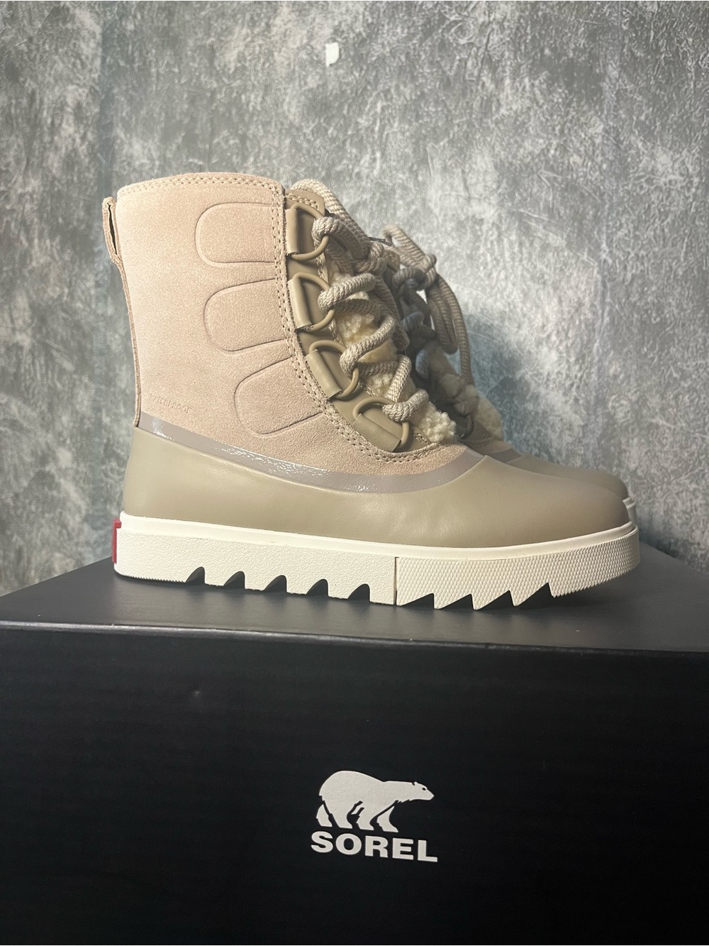 Sorel Women's Beige/Taupe Lace-Up Waterproof Winter Boot Joan Lite
